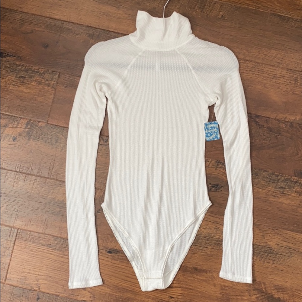 Free People white turtle neck body suit sz S NWT